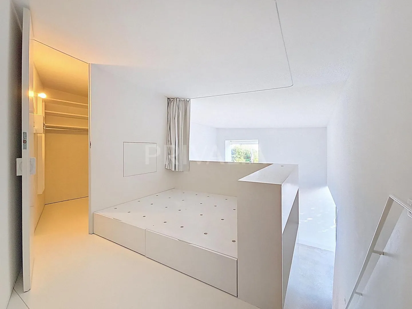 Independent loft with garden in a green setting - Photo 3 of 7