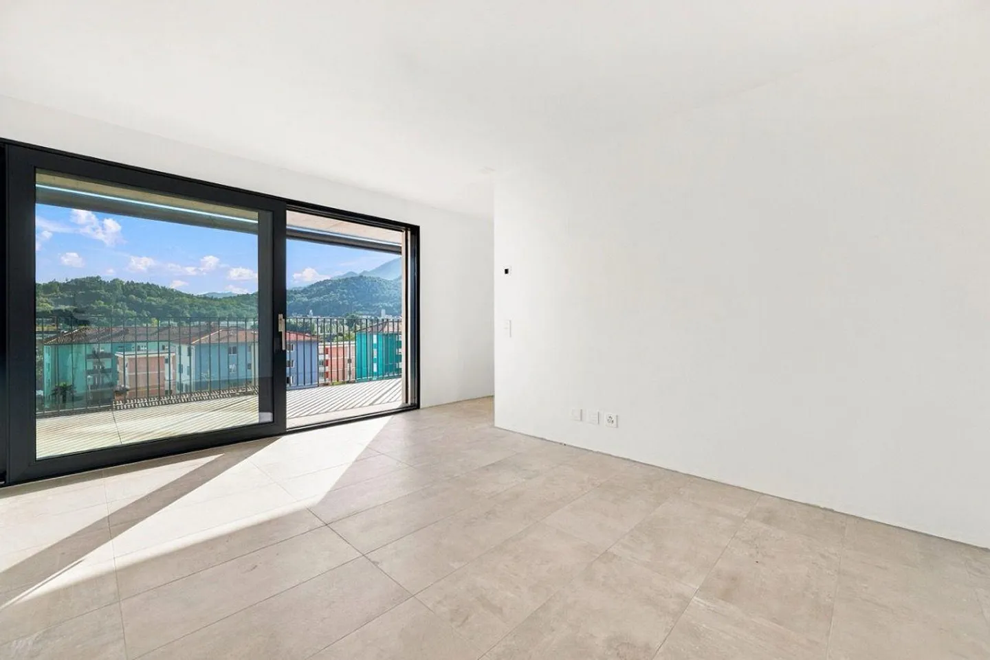 The pleasure of living outdoors, in the privacy of your penthouse - Photo 11 of 16