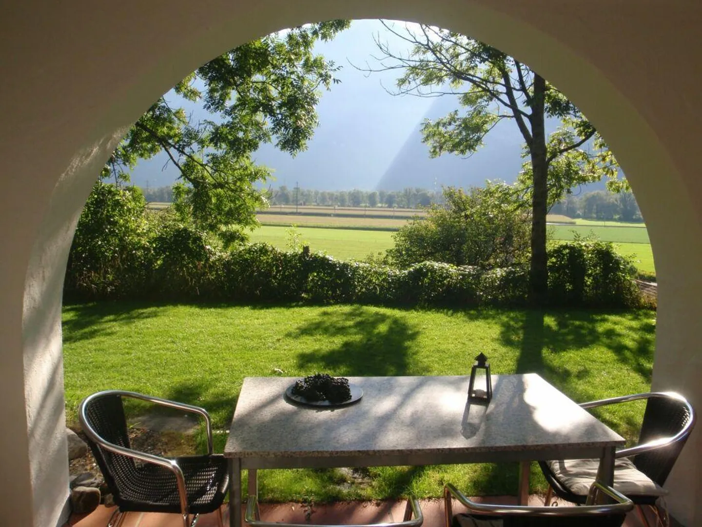 Casa unifamiliare di 8 ½ stanze con appartamento di 1 ½ stanza in una posizione idilliaca con vista magnifica - Foto 13 di 14