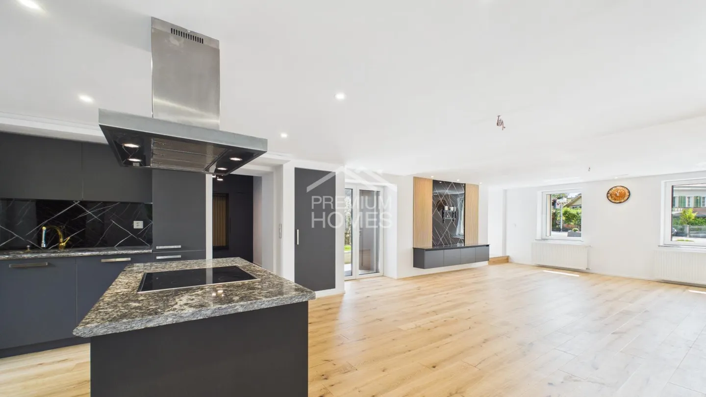 Charming Detached Family Home - Photo 4 of 13