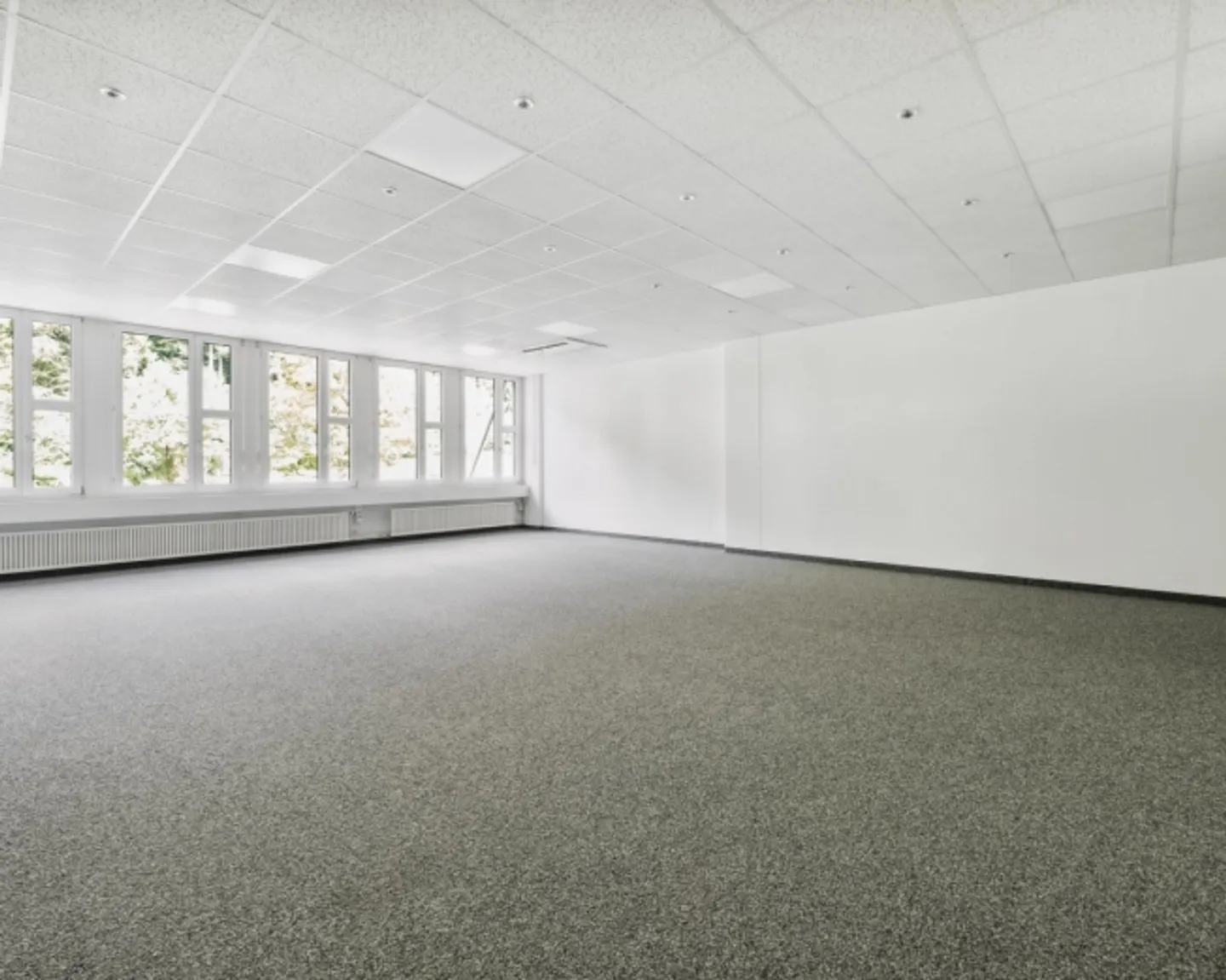 Spazio ufficio conveniente nella valle di Reppisch attende il tuo trasferimento - Foto 2 di 7