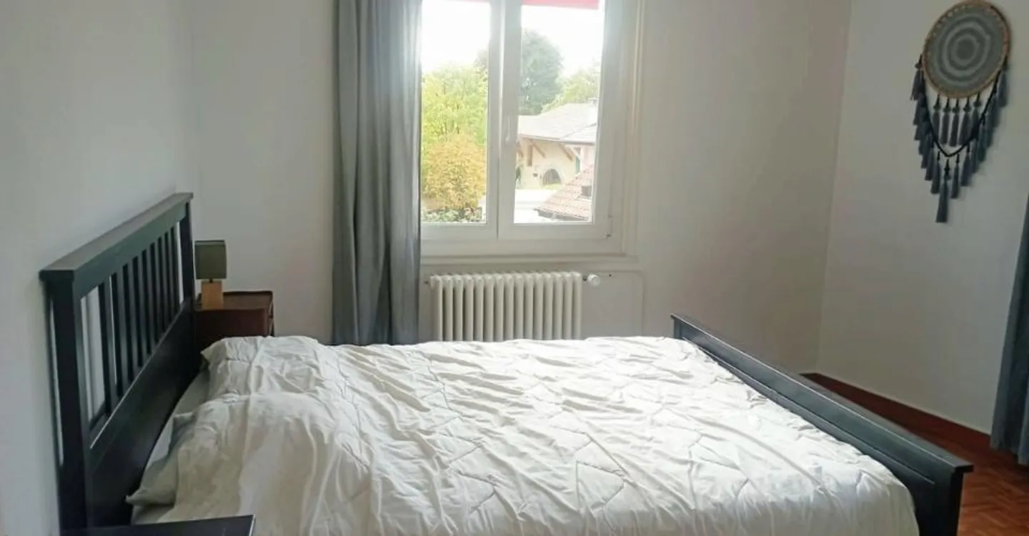 Bernex - Genf – Möblierte 3-Zimmer-Wohnung von +-- 50 m² + Balkon - Foto 3 von 9