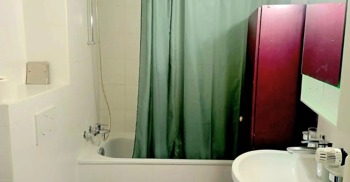 Bernex - Genf – Möblierte 3-Zimmer-Wohnung von +-- 50 m² + Balkon - Foto 7 von 9