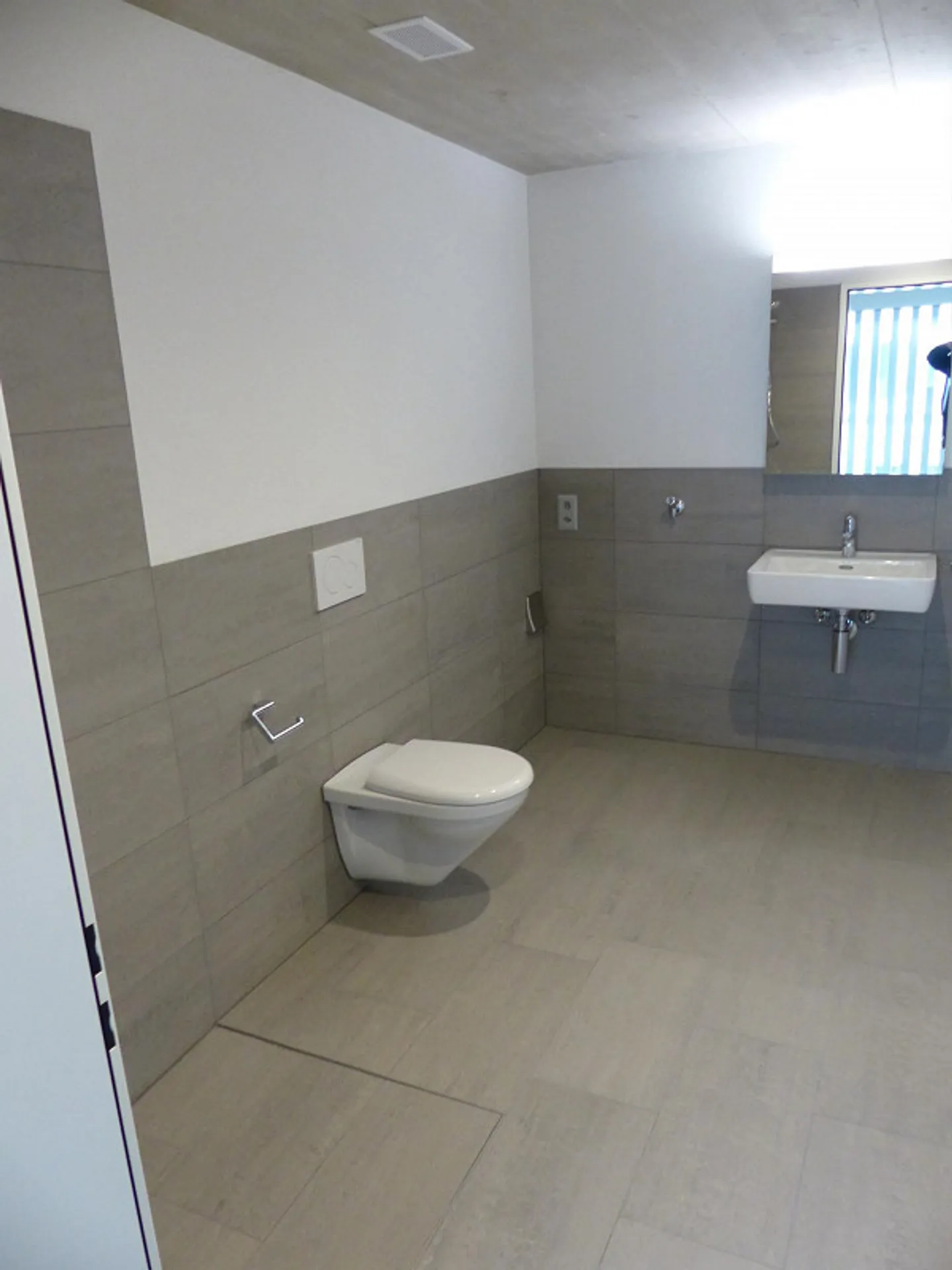 Eine helle 2.5 Zimmer Wohnung erwartet Sie! ab 01.02.2026 - Foto 5 von 10