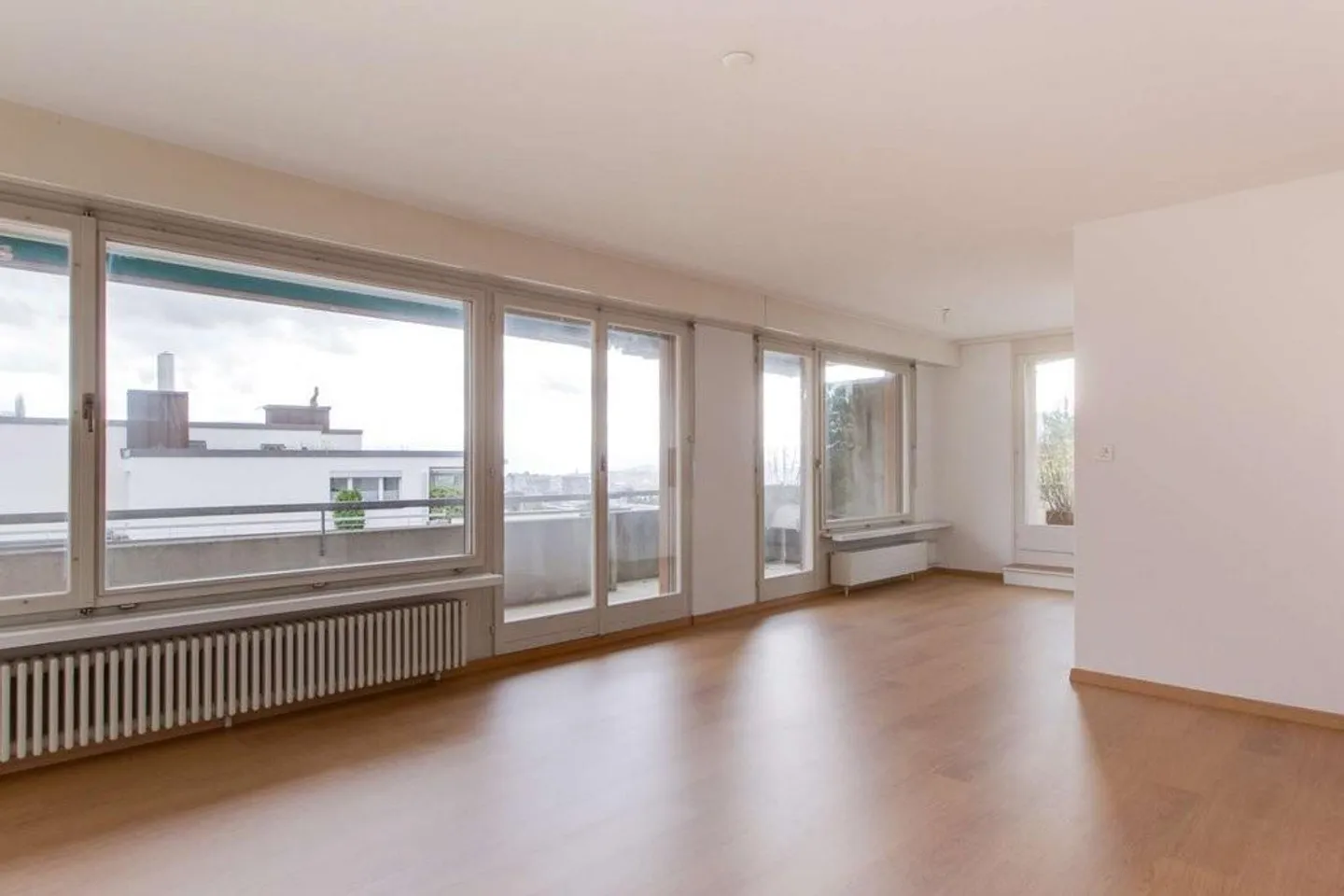 Zone résidentielle calme au Hönggerberg - Photo 2 sur 11