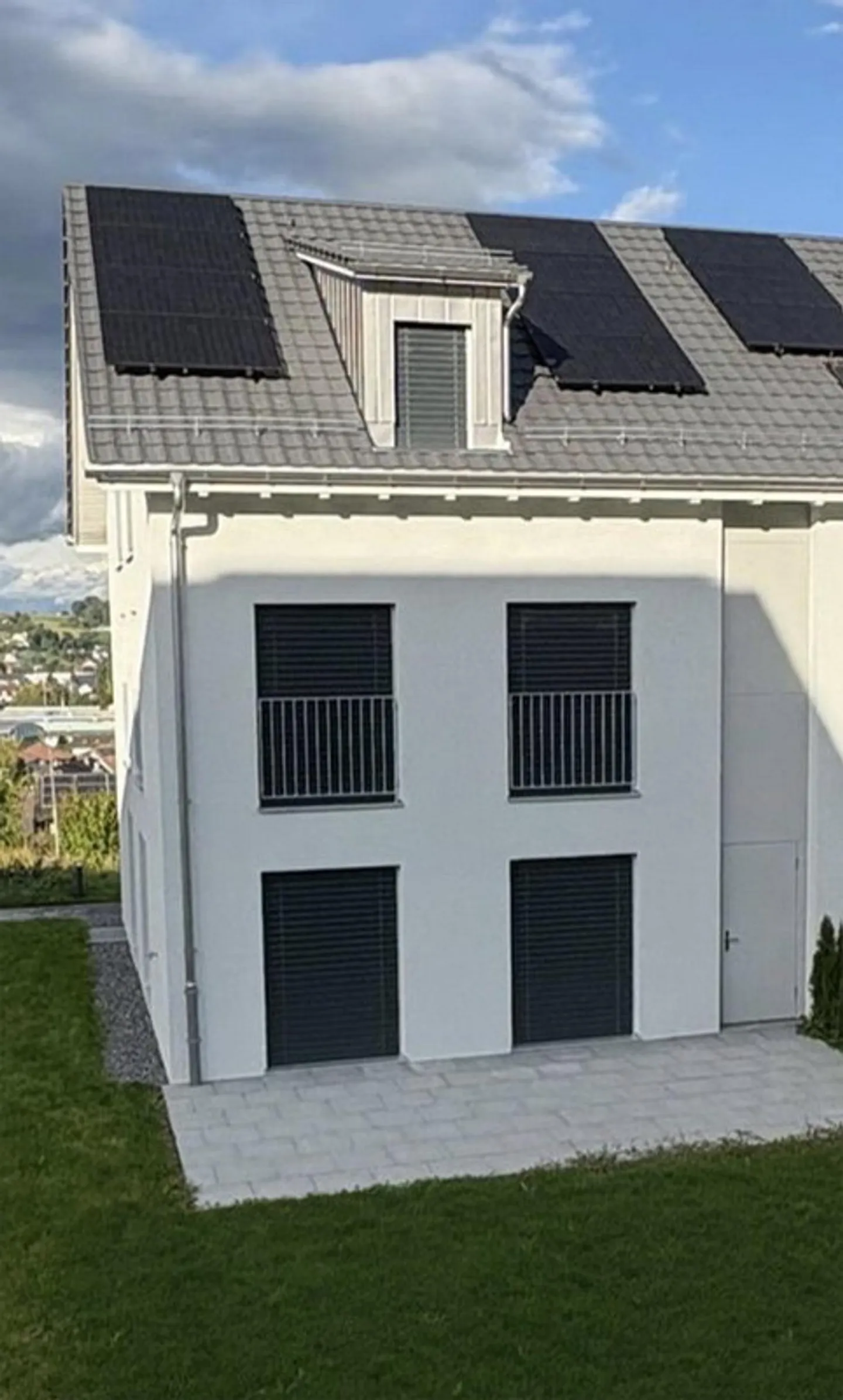 Modernes Einfamilienhaus in Reinach - Foto 1 von 9