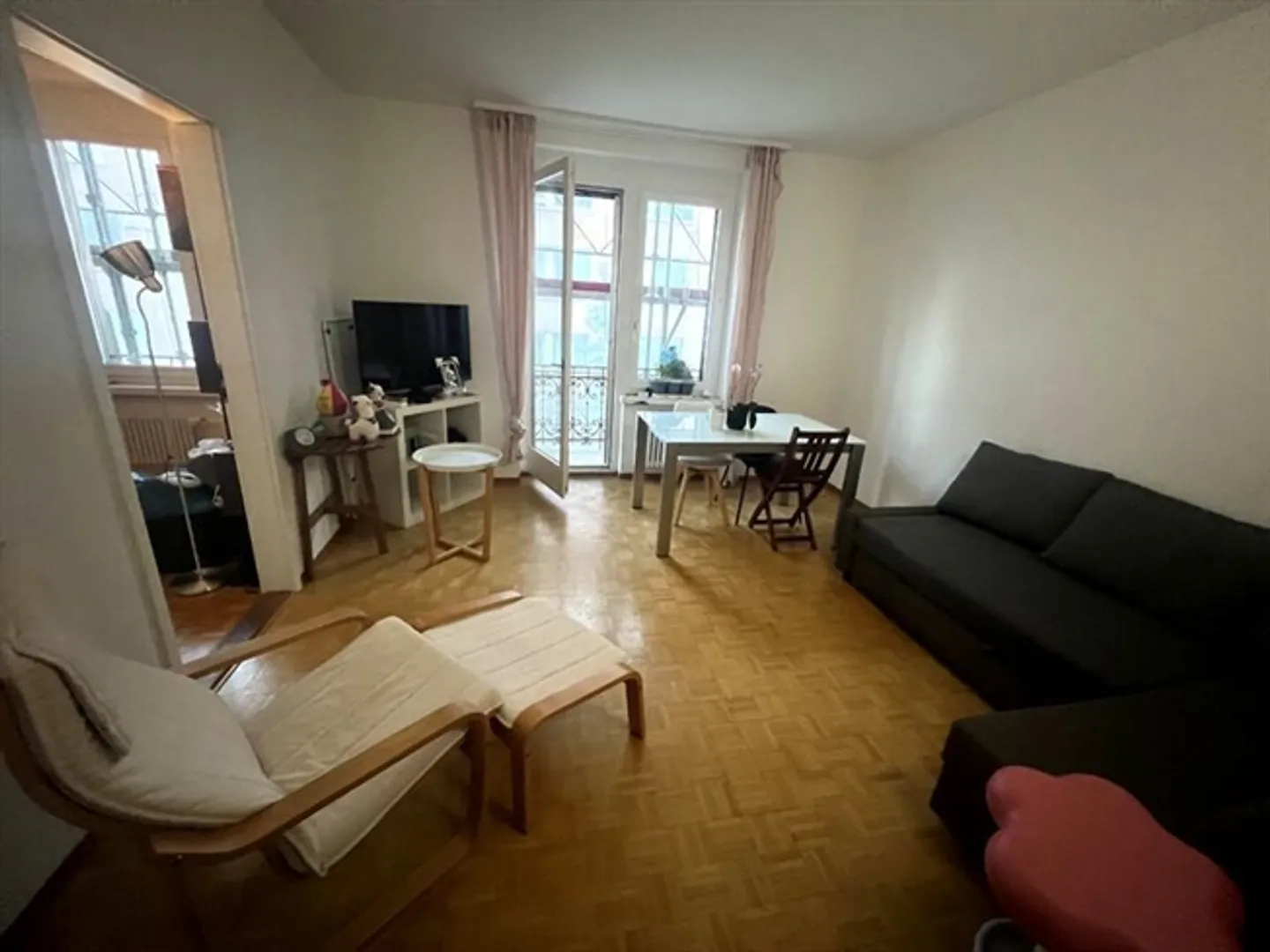 3½ ROOM APARTMENT IN ZURICH - DISTRICT 4 AUSSERSIHL, FURNISHED, TEMPORARY - Photo 1 of 8