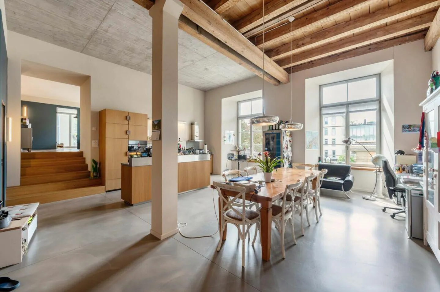 Sentiment de loft urbain dans le quartier de la Spinnerei avec vue sur la Reuss - Photo 6 sur 19