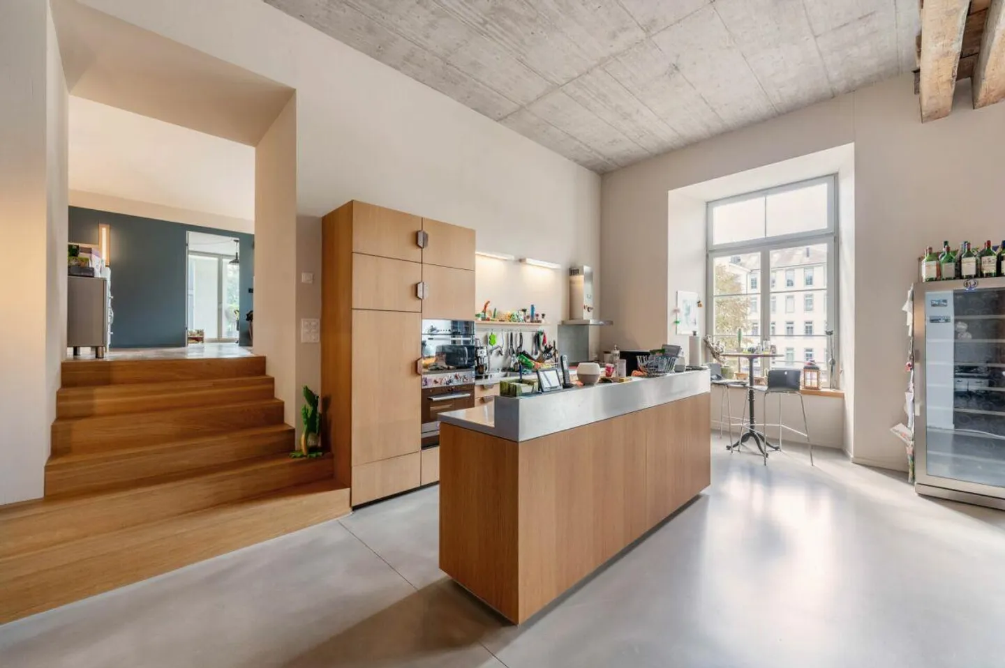 Sentiment de loft urbain dans le quartier de la Spinnerei avec vue sur la Reuss - Photo 7 sur 19