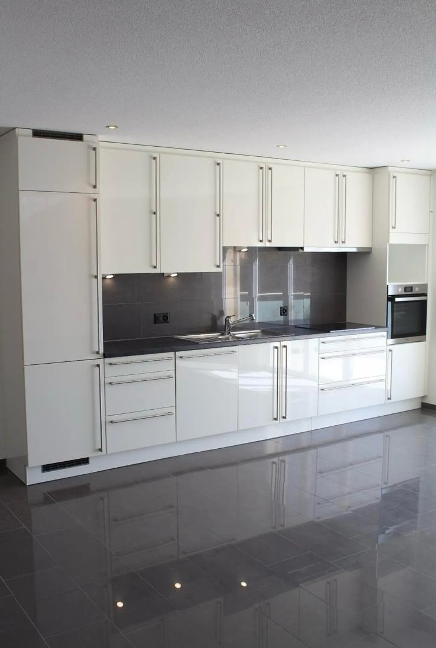 Bel appartement moderne et lumineux de 3,5 pièces - Photo 21 sur 24