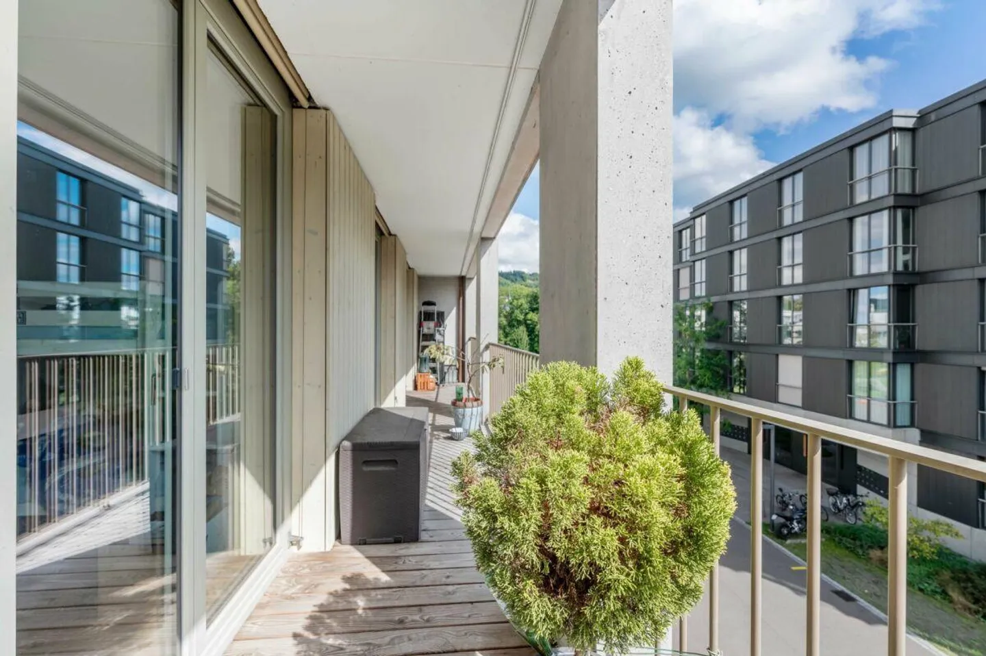 Sentiment de loft urbain dans le quartier de la Spinnerei avec vue sur la Reuss - Photo 16 sur 19