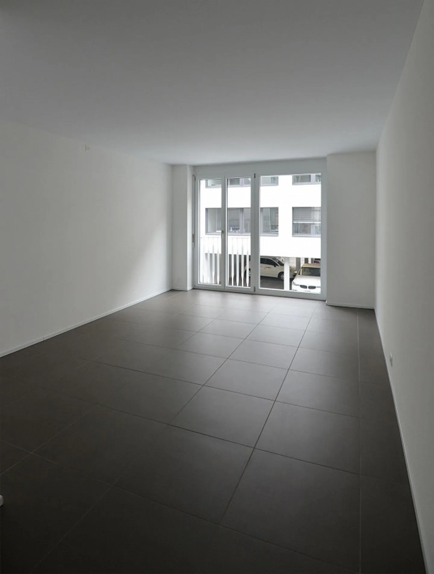 Beautiful 2.5 Room Apartment - Photo 3 of 5