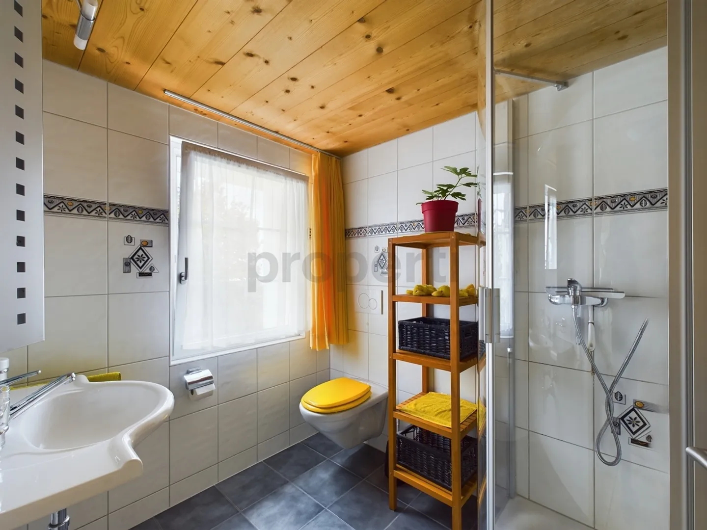 Cozy 6.5-room single-family house with spacious terrace in Herisau - Photo 8 of 10