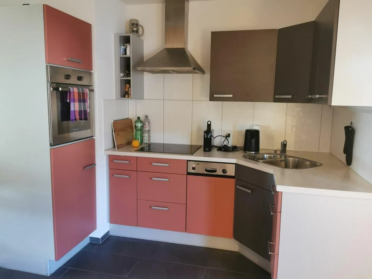 Spacious 3-room apartment for rent - Photo 1 of 5