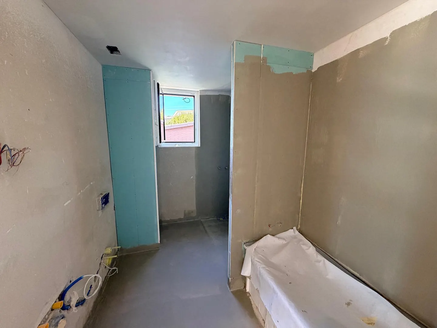 Tolle Weit- und Seesicht. Hochwertiger Innenausbau - Foto 11 di 18