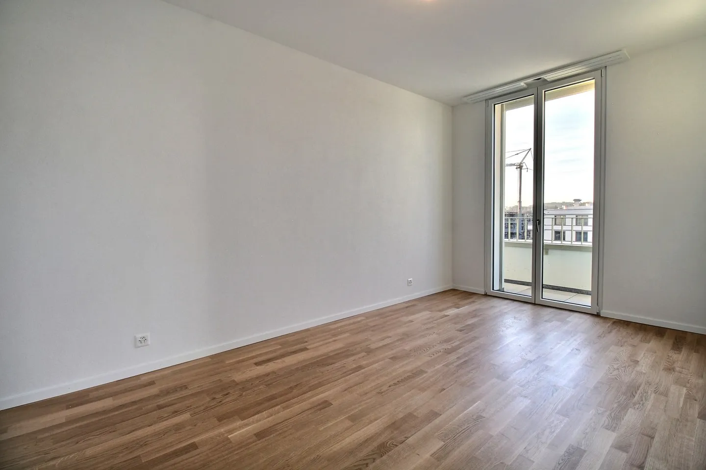 Nouvel appartement en attique de 4,5 pièces à louer ! - Photo 4 sur 10