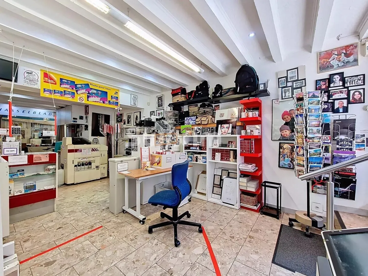 Negozio fotografico consolidato a Ginevra - Foto 2 di 4