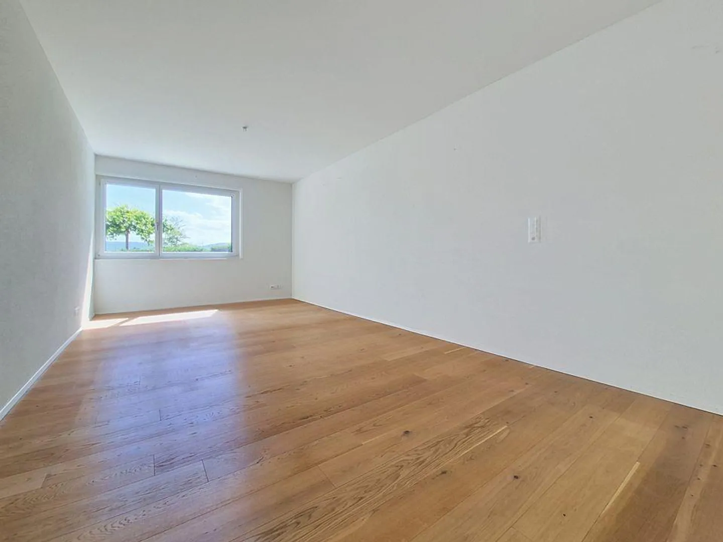 Modern 4.5-room apartment with spacious terrace in a quiet location - Photo 6 of 10