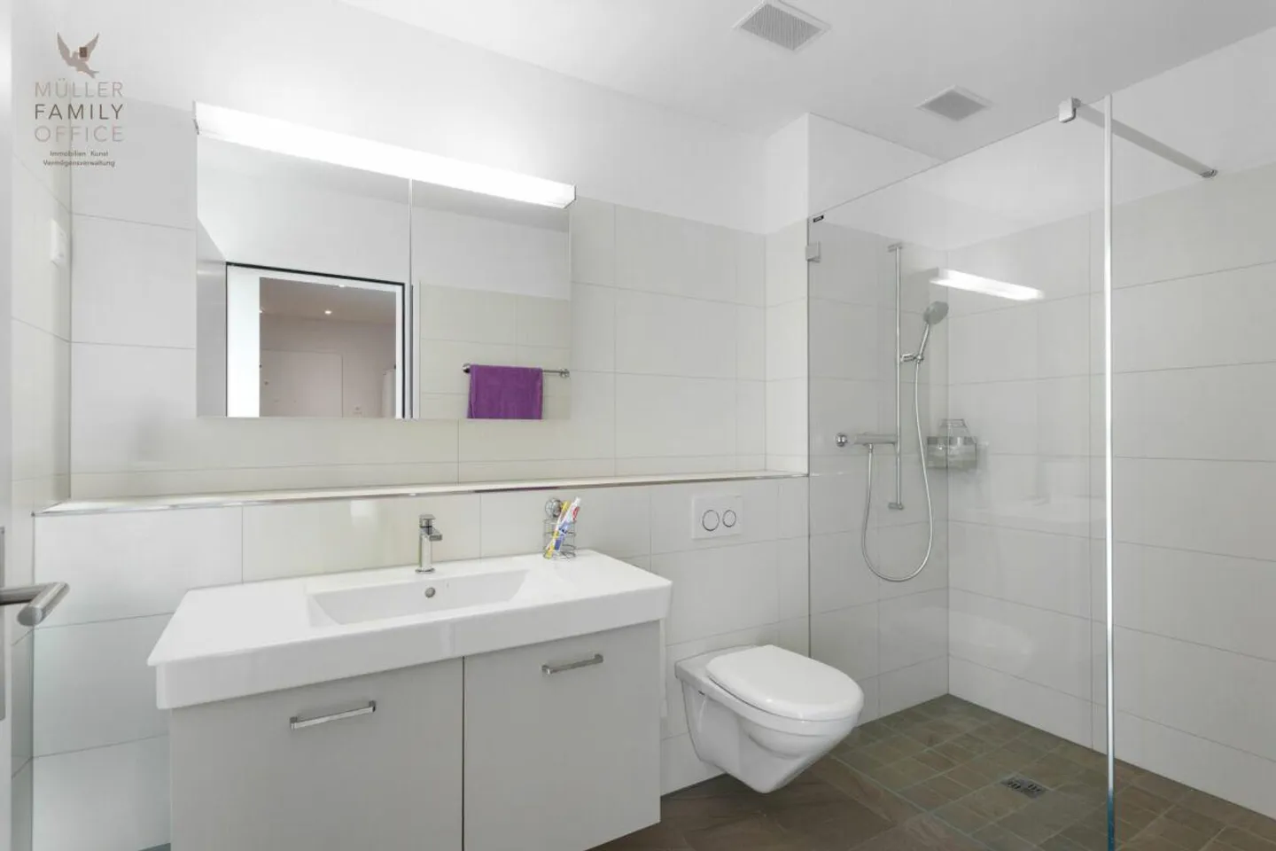 Beautiful and modern 3.5 room apartment close to the city in green surroundings - Photo 12 of 13