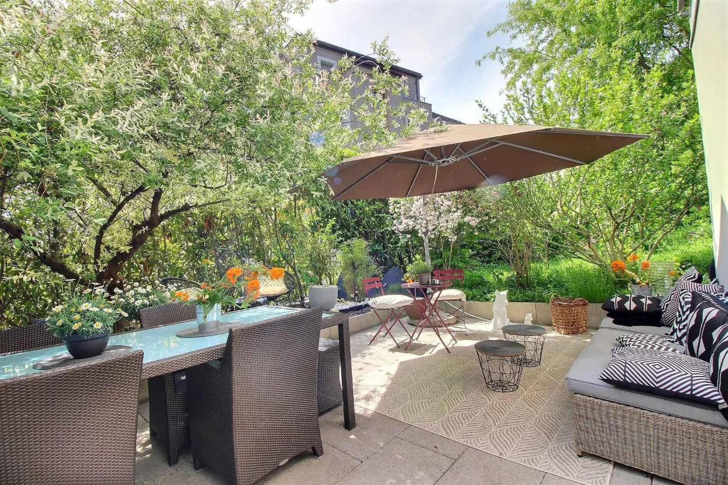 2.5-room apartment with private garden in Lausanne - Photo 1 of 6