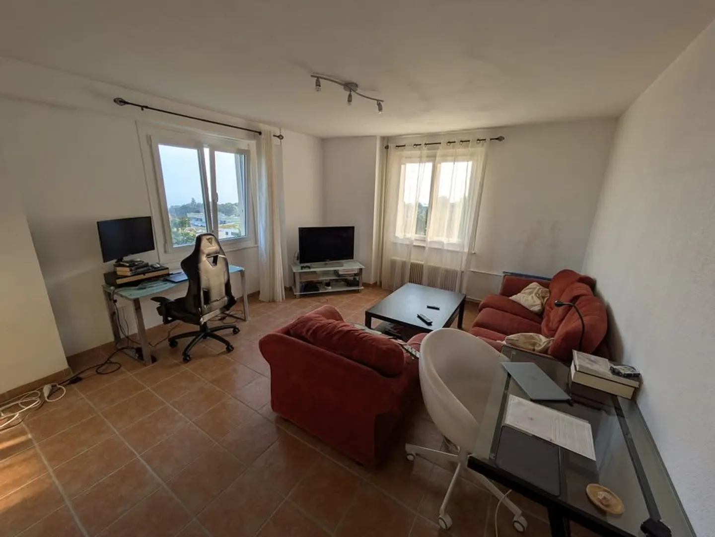 Appartamento con 2 stanze a St-Légier - Foto 3 di 5