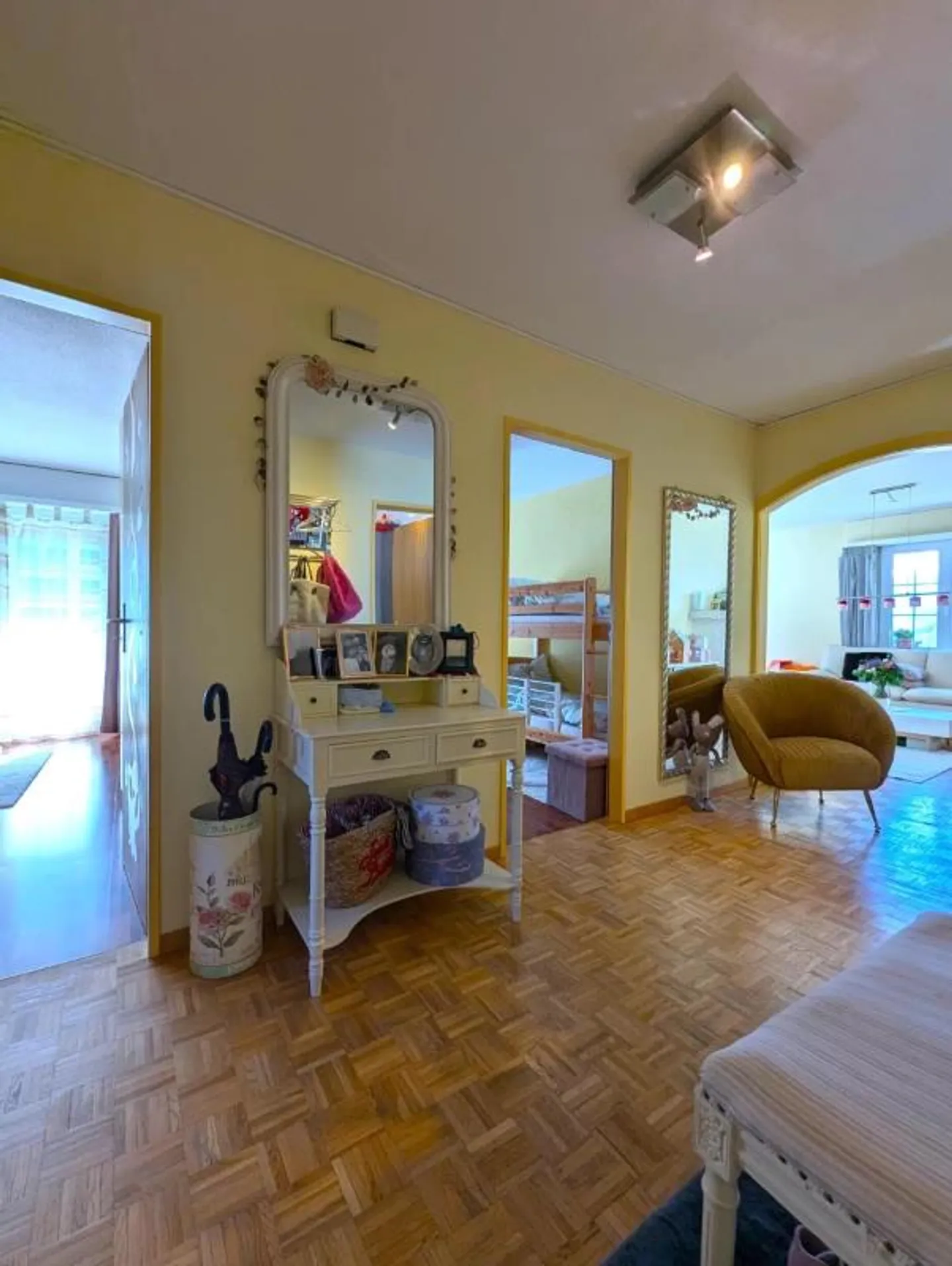 Hotel for sale - Photo 7 of 10