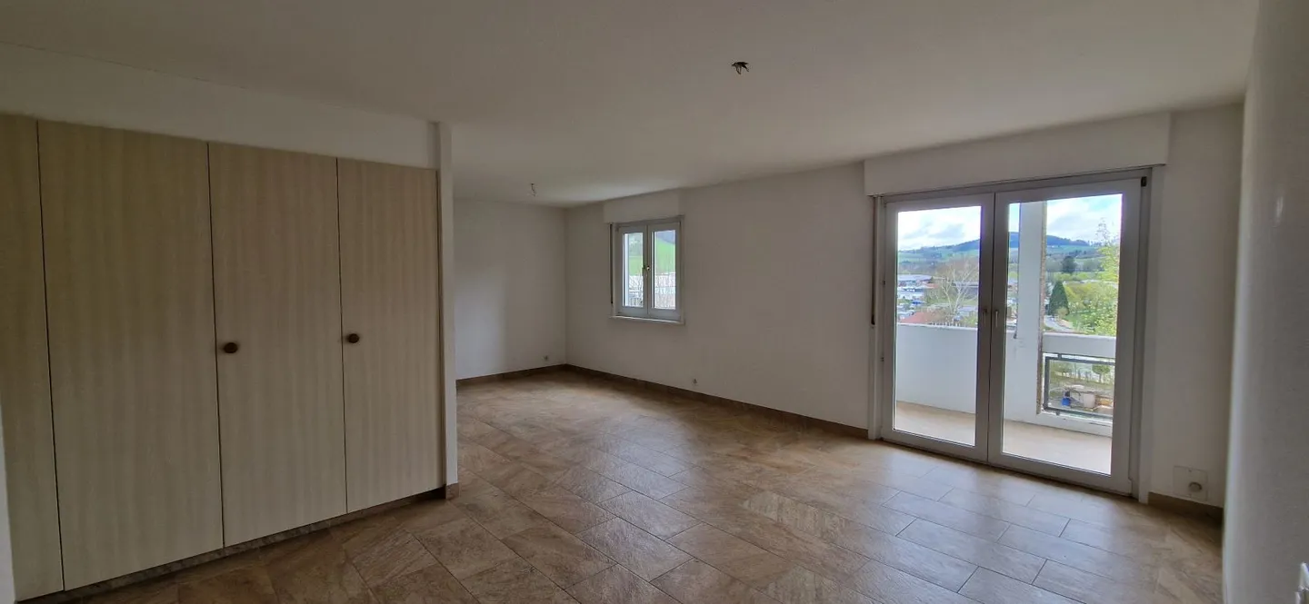 Charmant Appartement 2.5 Pièces - Photo 2 sur 6