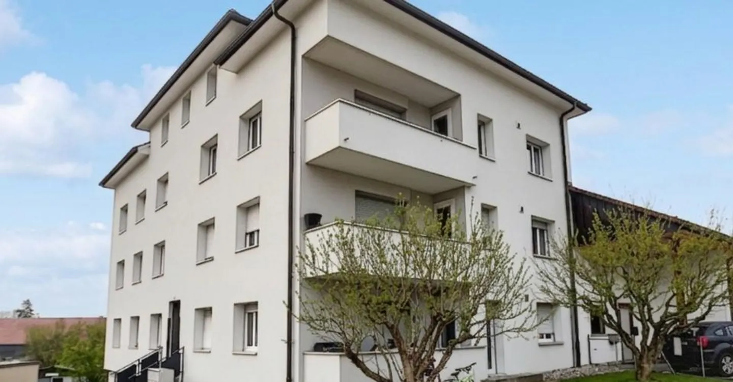 Appartement Charmant à Mézières - Photo 1 sur 4