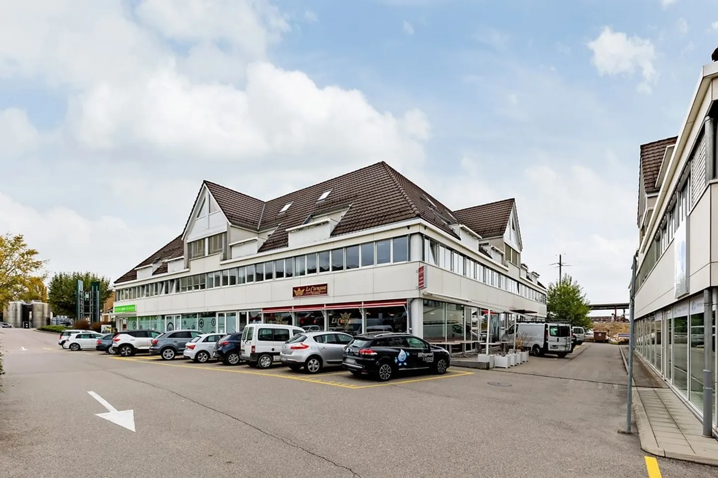 Spacious Semi-Detached House - Photo 1 of 1