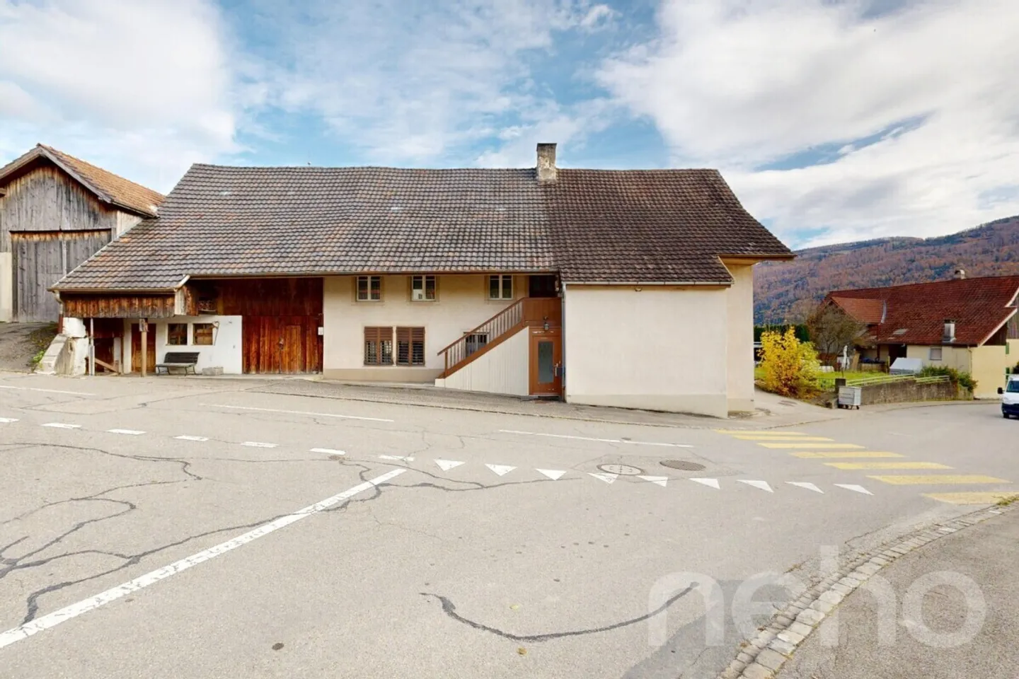 Bauernhaus mit angrenzendem Einfamilienhaus und viel Bauland inkl. - Foto 11 von 12