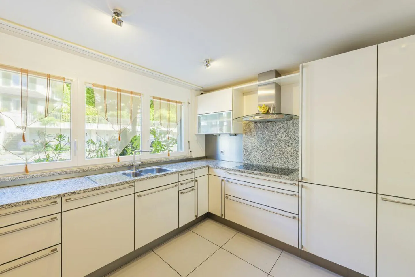 YOUR FAMILY DREAM IN A TOP LOCATION IN THE POPULAR BREITE DISTRICT - Photo 10 of 30