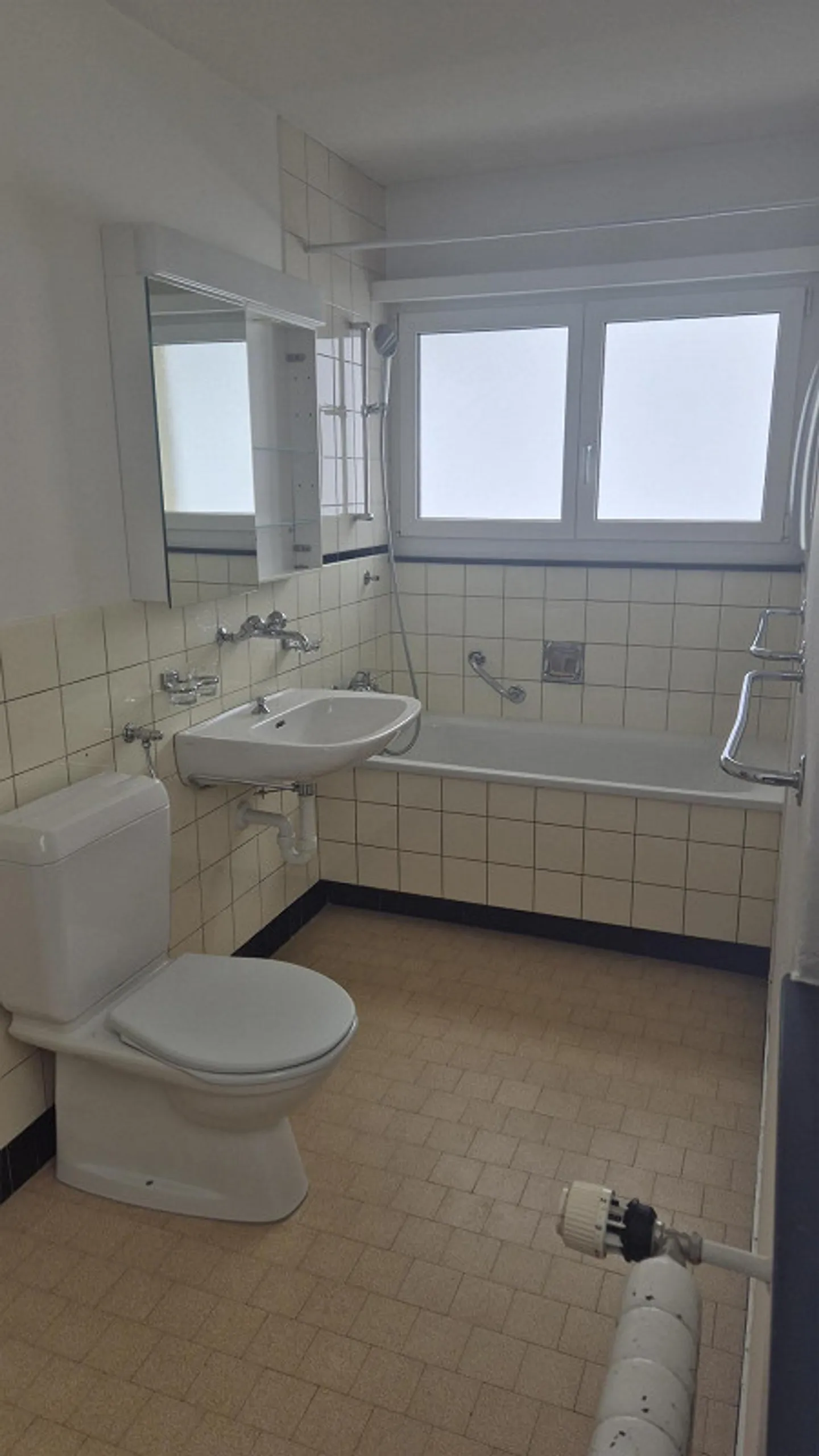 Well-maintained 2.5-room apartment with sunny balcony - Photo 5 of 14