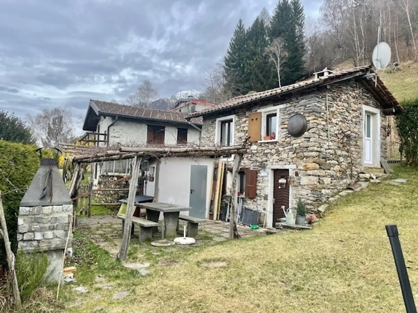 Haus zu verkaufen, Monti di Piazzogna, in Gambarogno, Schweiz - Foto 1 von 21