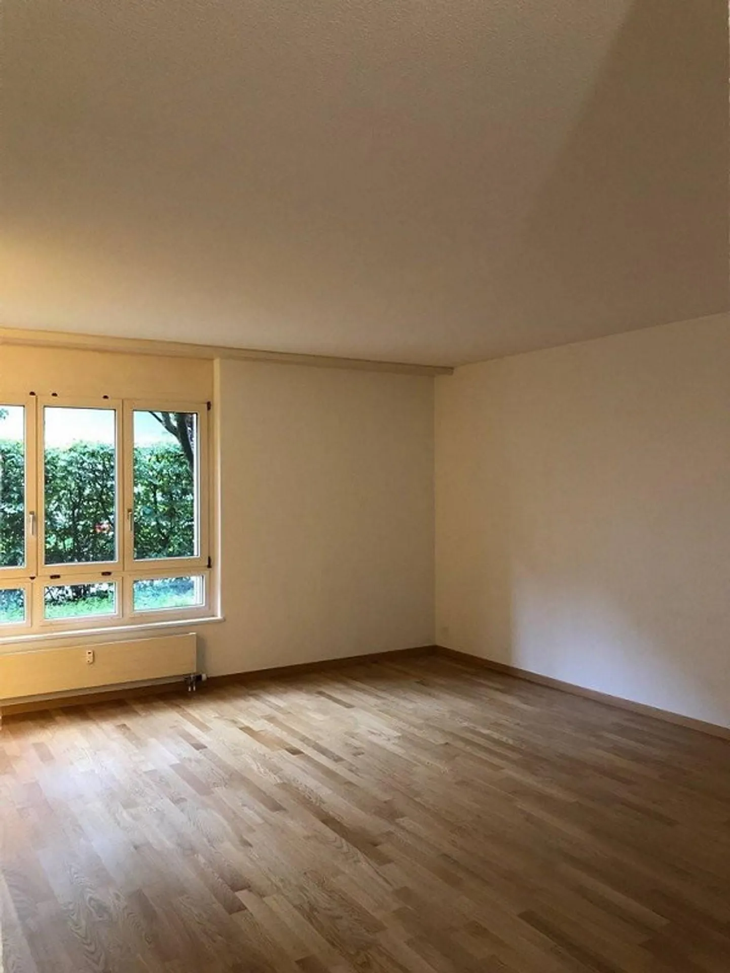 Appartamento 1 camera vicino alla città con area giardino - Foto 3 di 3