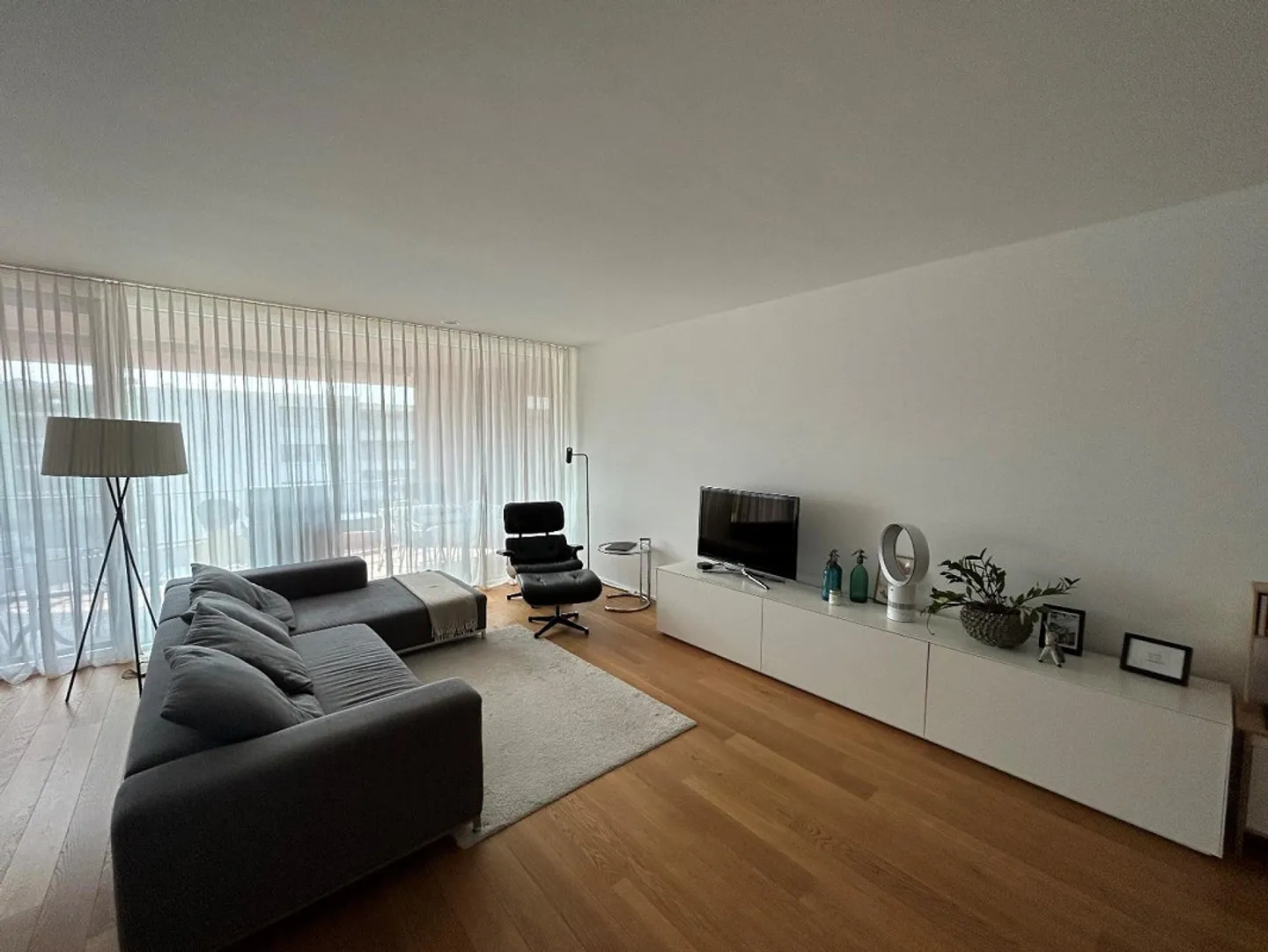 High-quality 3.5-room apartment, 117m2, in Zug / Investment property / Office - Photo 4 of 12