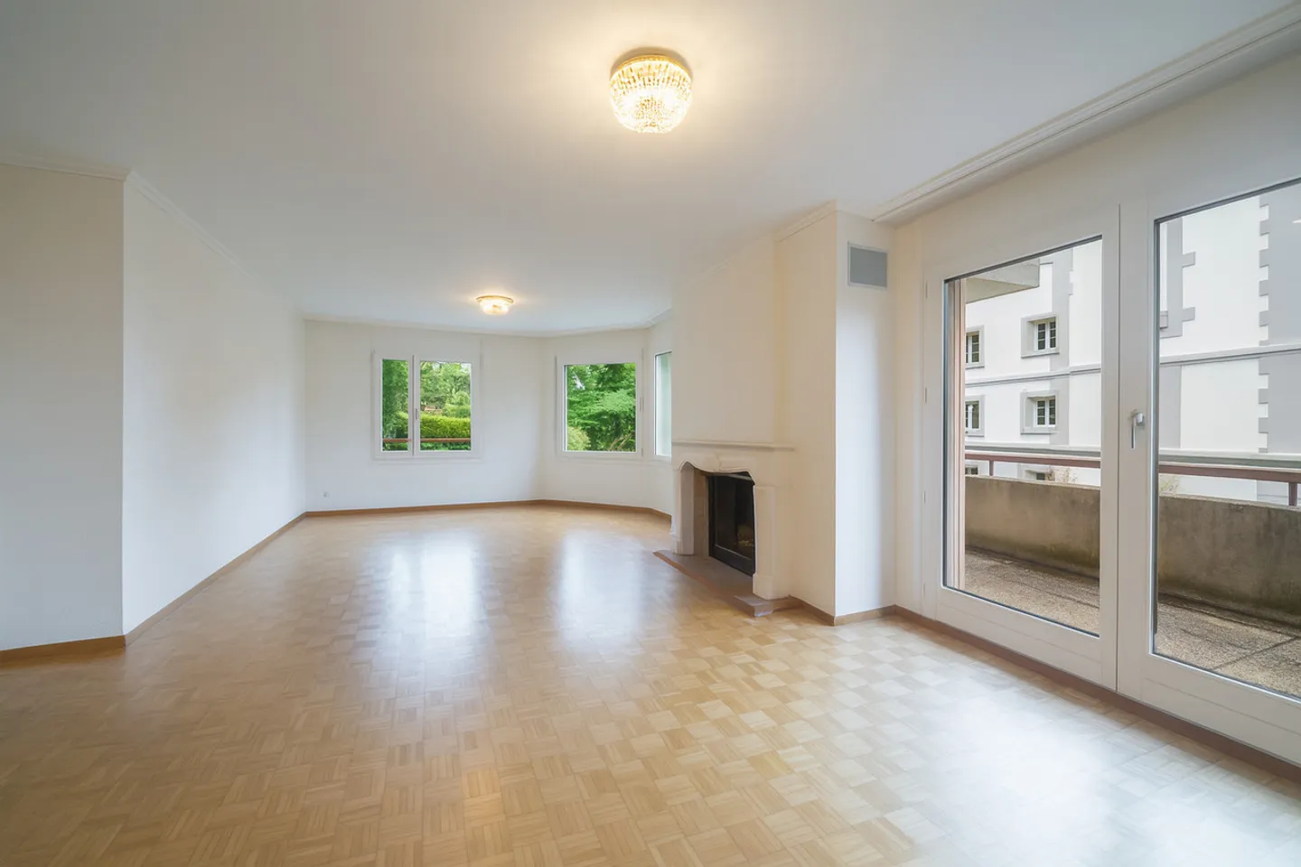 Wohnung mit 6 Zimmern, 200 m², mit eigenem Garten - Foto 1 von 7
