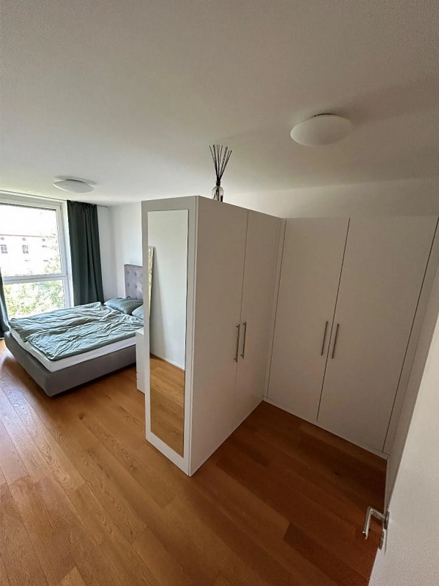 High-quality 3.5-room apartment, 117m2, in Zug / Investment property / Office - Photo 5 of 12
