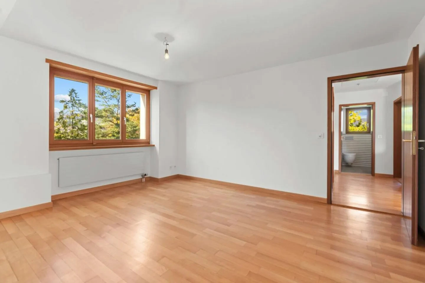 Appartamento in maisonette con camino, area giardino e 2 posti auto all'aperto! - Foto 8 di 17