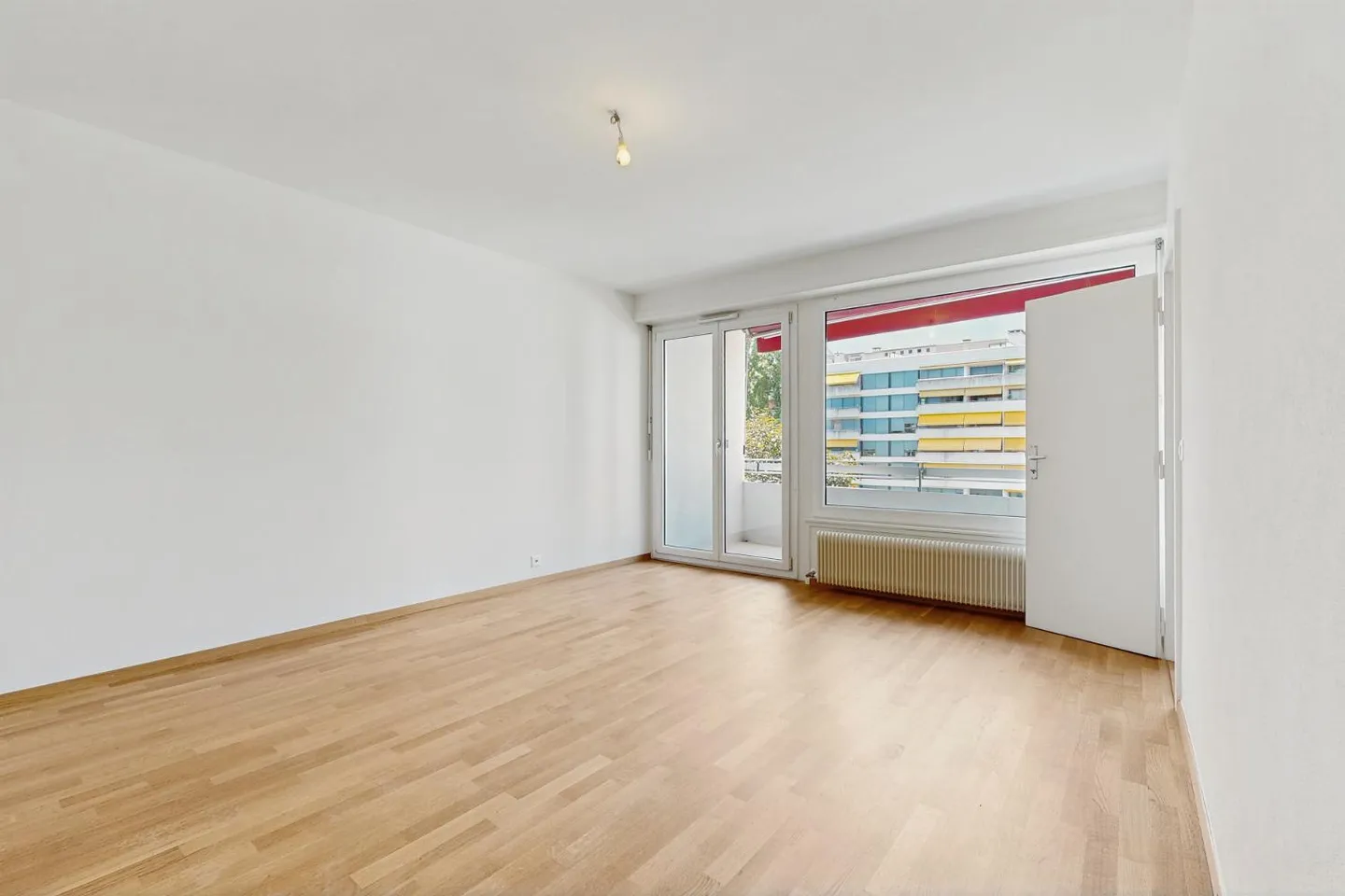 6-Zimmer-Wohnung - Foto 2 von 6