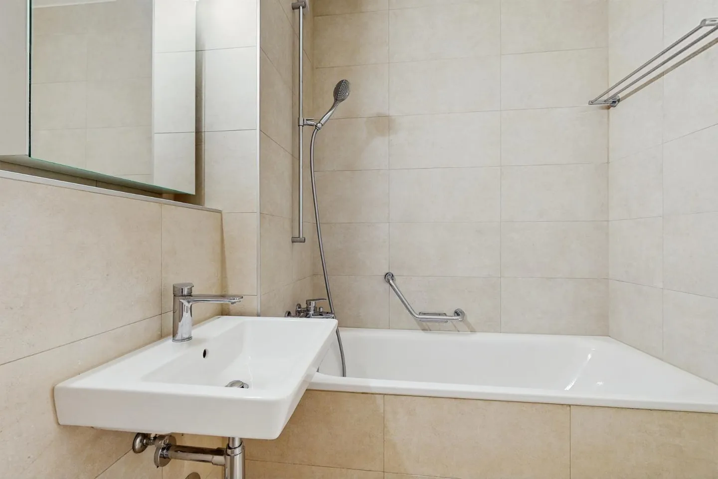6-Zimmer-Wohnung - Foto 5 von 6