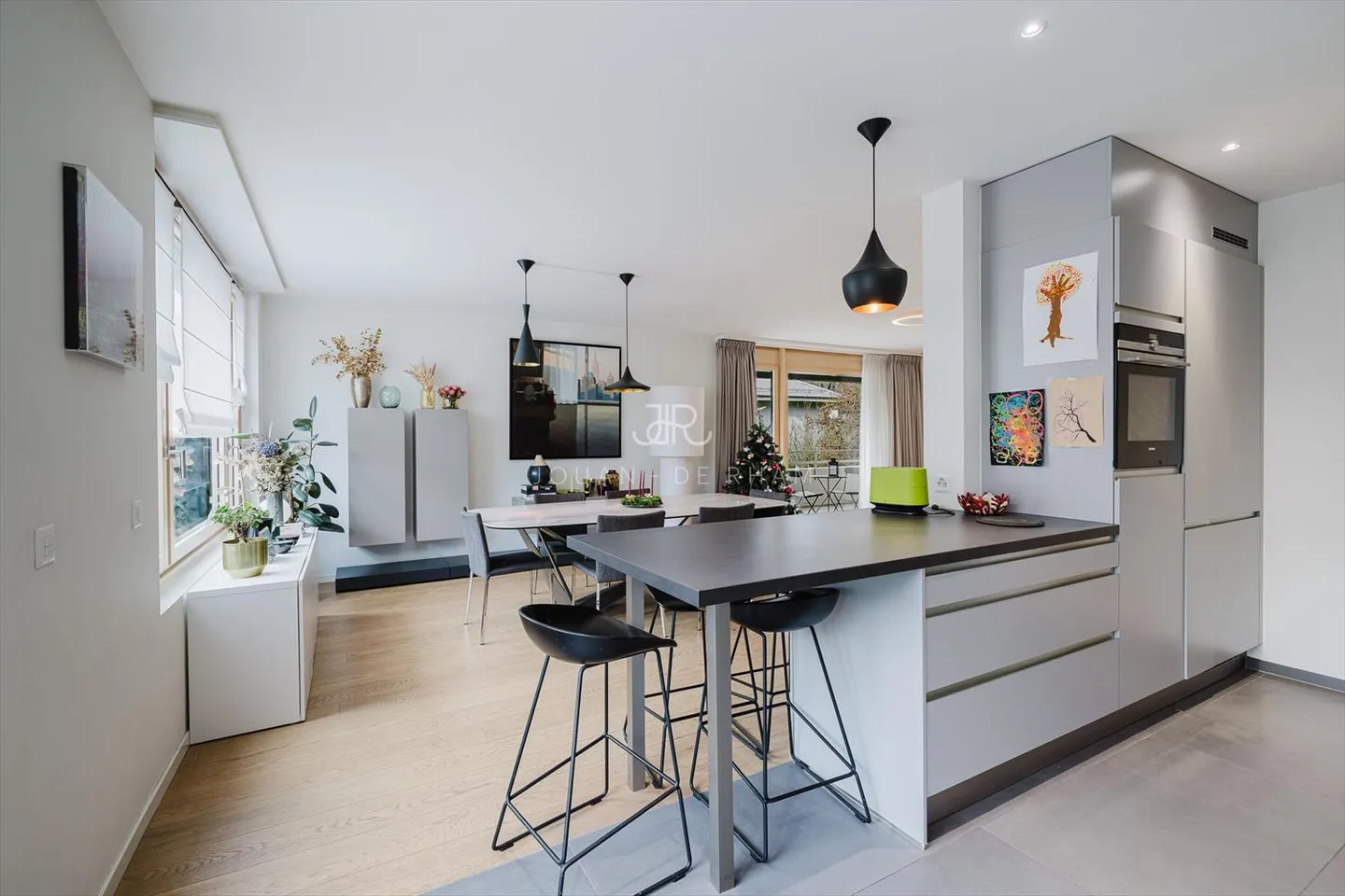 Superbo appartamento di 5 stanze con terrazza a spiovente - Foto 3 di 13