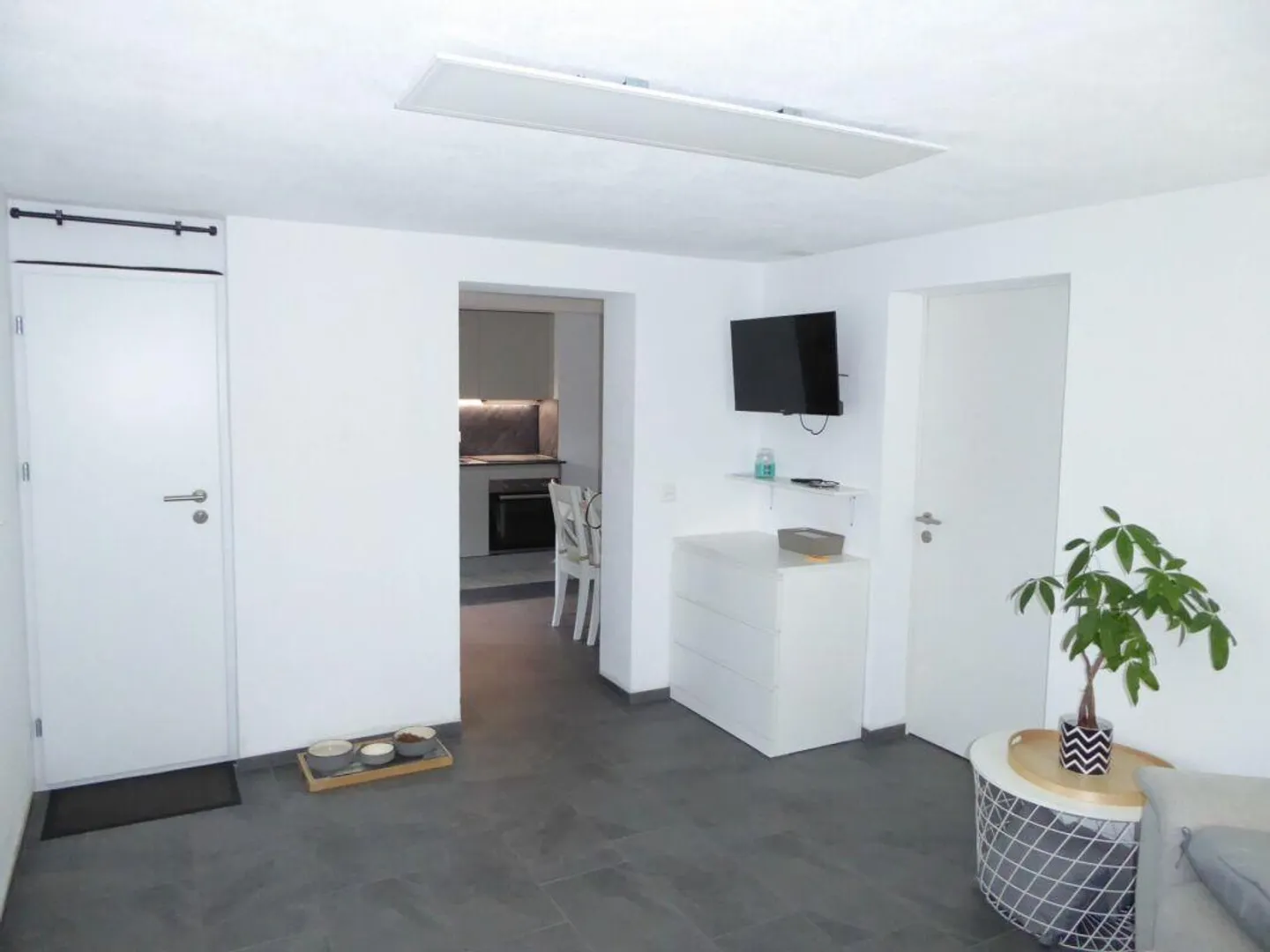 Appartamento 4 1/2 locali in una posizione tranquilla - Foto 7 di 14