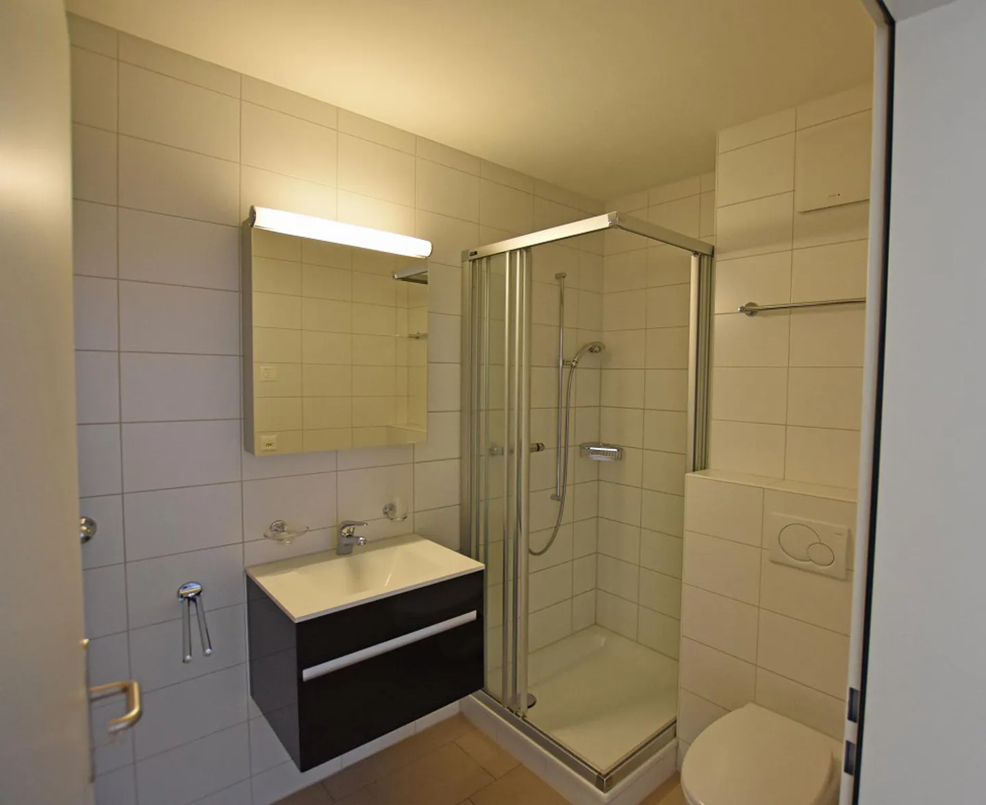 lichtdurchflutete, moderne Wohnung an toller Lage in Thun - Photo 10 sur 12