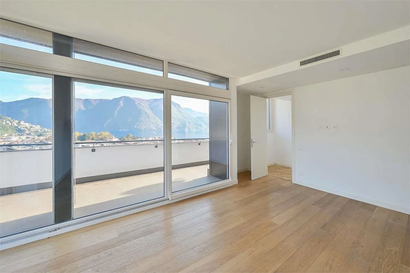 Penthouse 7,5 Zimmer mit Seeblick in Lugano - Foto 7 von 11