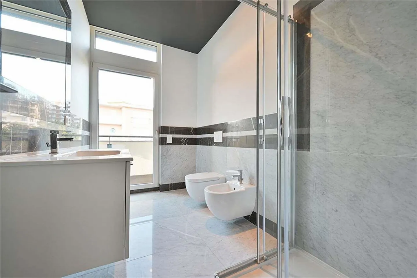 Penthouse 7,5 Zimmer mit Seeblick in Lugano - Foto 9 von 11