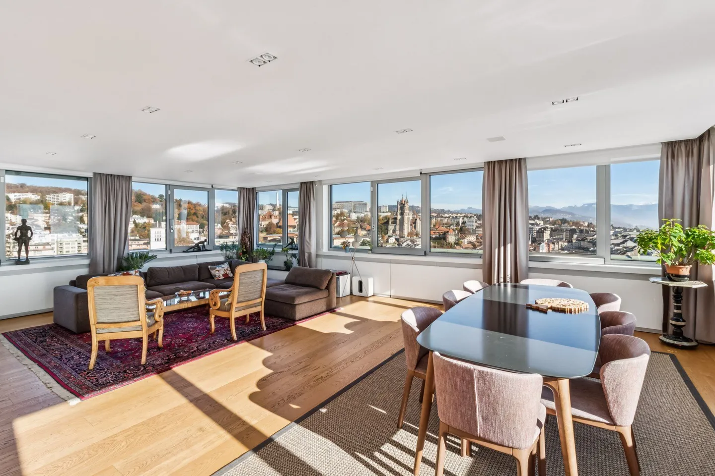 Vivere in cima alla Torre Bel-Air - Foto 7 di 19