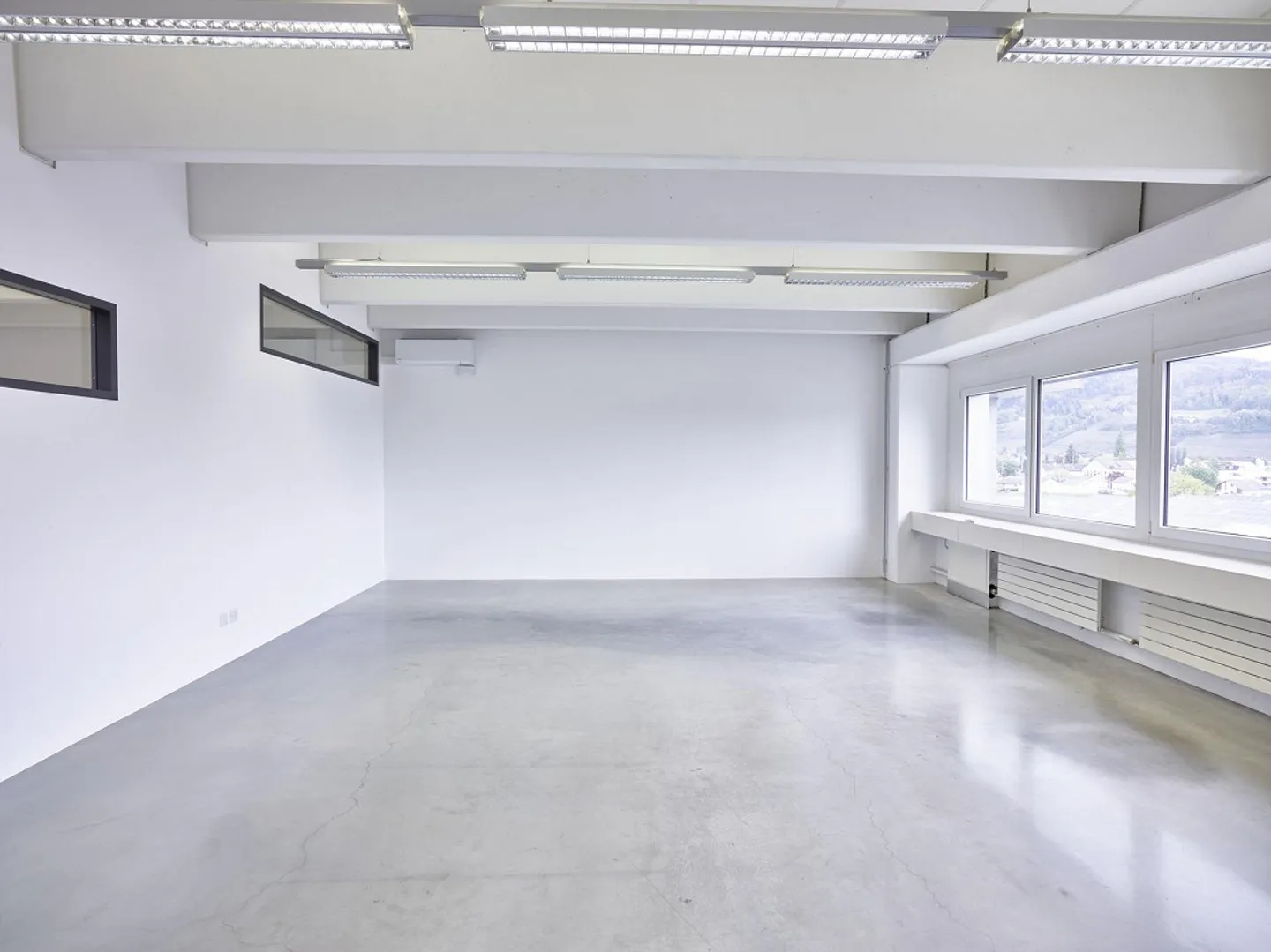 Office space of 370m2 - fully developed and air-conditioned - Photo 6 of 12