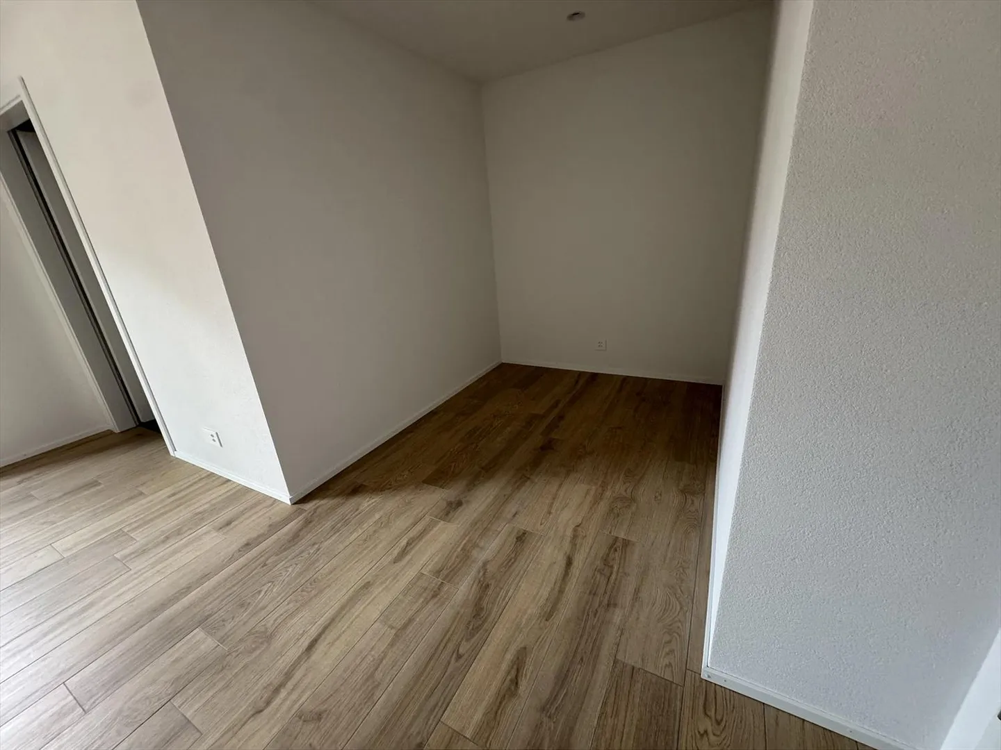 05618 - Appart. 4½ Räume - IMP. CHAMP-RIOND 10 - MATRAN - Foto 8 von 12