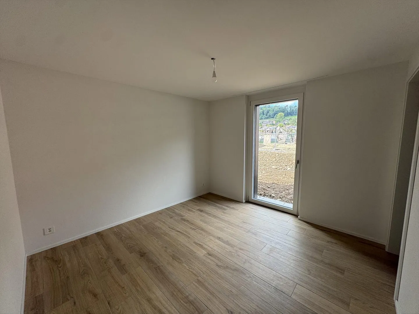 05618 - Appart. 4½ Räume - IMP. CHAMP-RIOND 10 - MATRAN - Foto 4 von 12