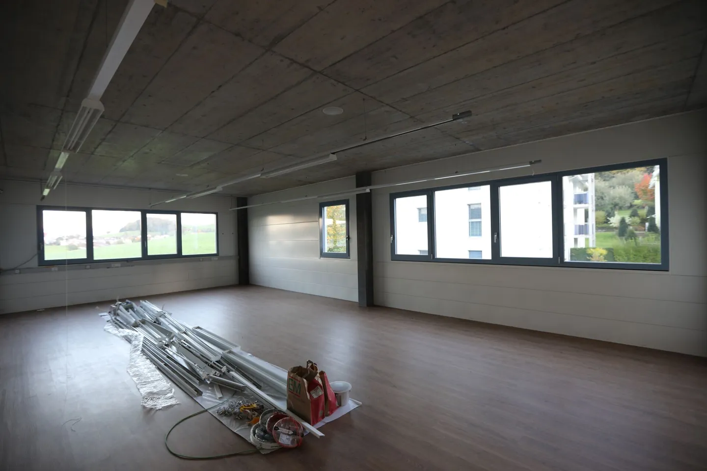 Bureau ou espace de stockage - Photo 2 sur 6